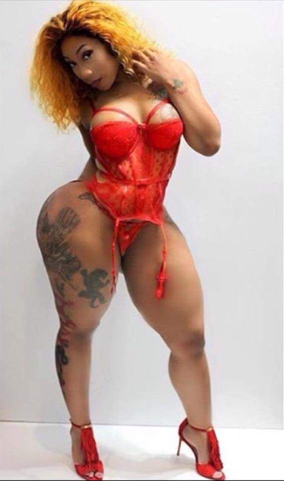 Curvy wide hips #curves #thickthighs