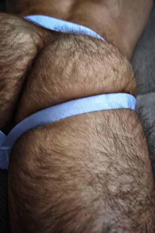 man-stink:

Hairy, musky butt