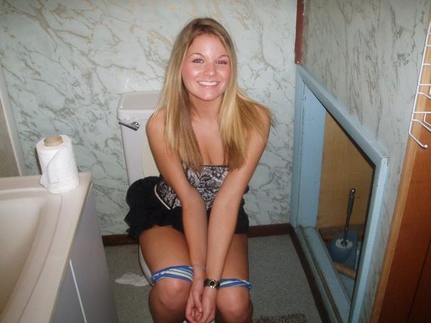 peeing toilet