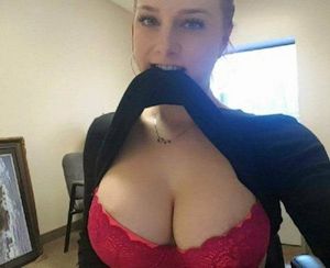 Beautiful Cleavage !!