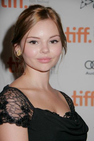 Eline Powell -5'1''- Beautiful With Natural Tits, See Her On GOT Season 6 Episode 6 - Fucking A.....