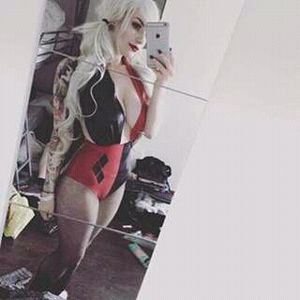 Harley Quinn Selfshot