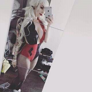 Harley Quinn Selfshot