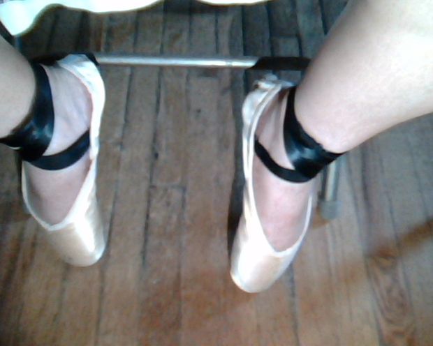 Male Pointe Shoes!