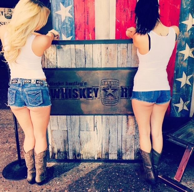 Short shorts with boots