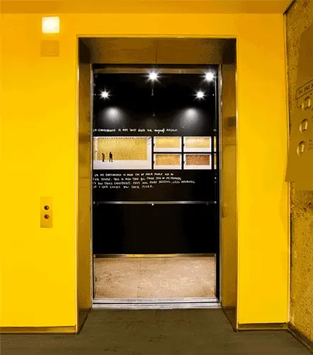 Close the door, please!