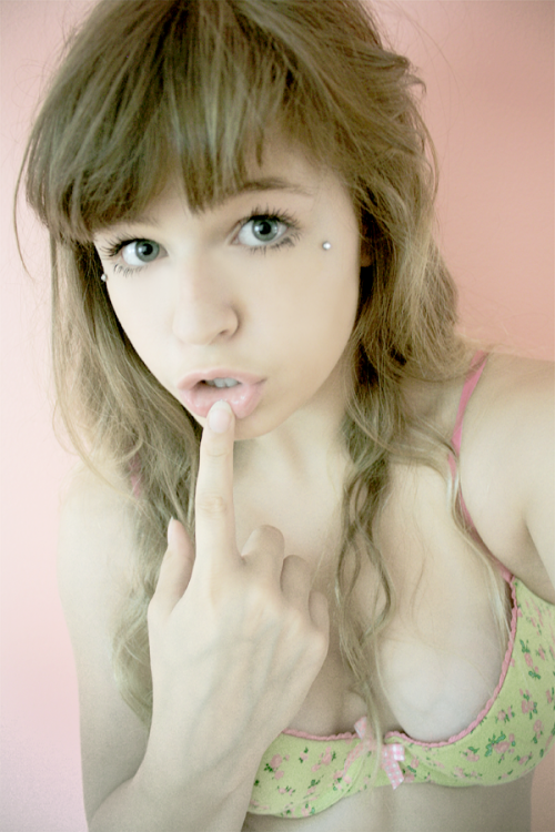 wherewhorescum:
“I want your cock and cum in here, Daddy. May I...