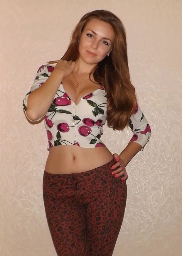 Gorgeous babe