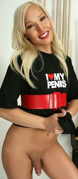 I love her penis too :)