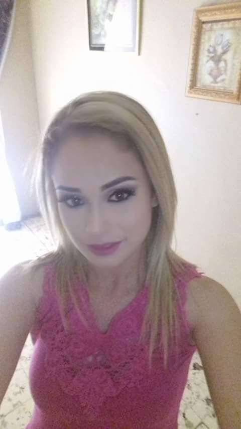 Blonde selfie