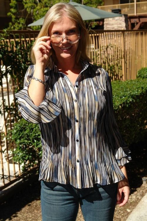 50plusmilfsusblog:

Real sexy moms …