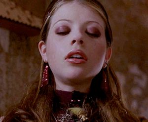 Michelle Trachtenberg -10/85 -5'7''- NY-NY, Totally Fucking Cute, Yum! Yum! Yum!