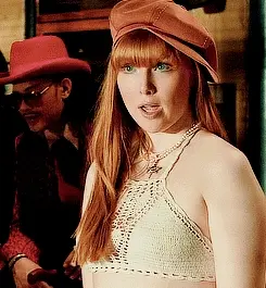 Molly C. Quinn -10/93 -5'4''- 34-23-34''-32B-Bra -121lbs - 6.5-Shoe, Hot Babe Cunnilingus! -Yum! Yum!