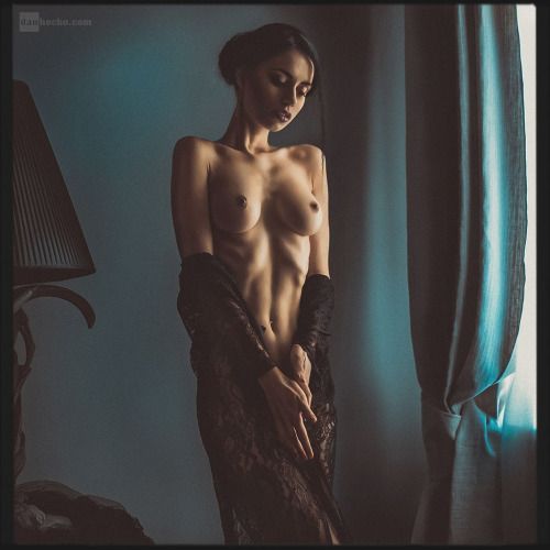 SEXY AND HOT BABE