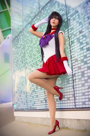 Sailor Mars cosplay