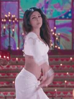 Priyanka Chopra -7/82 -5'7''- 36-24-34''-34C-Bra -117lbs -7-Shoe, India, Hot Cunnilingus! -Yum! Yum!