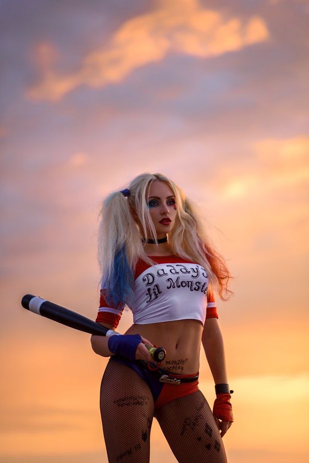 Russian Harley Quinn cosplay