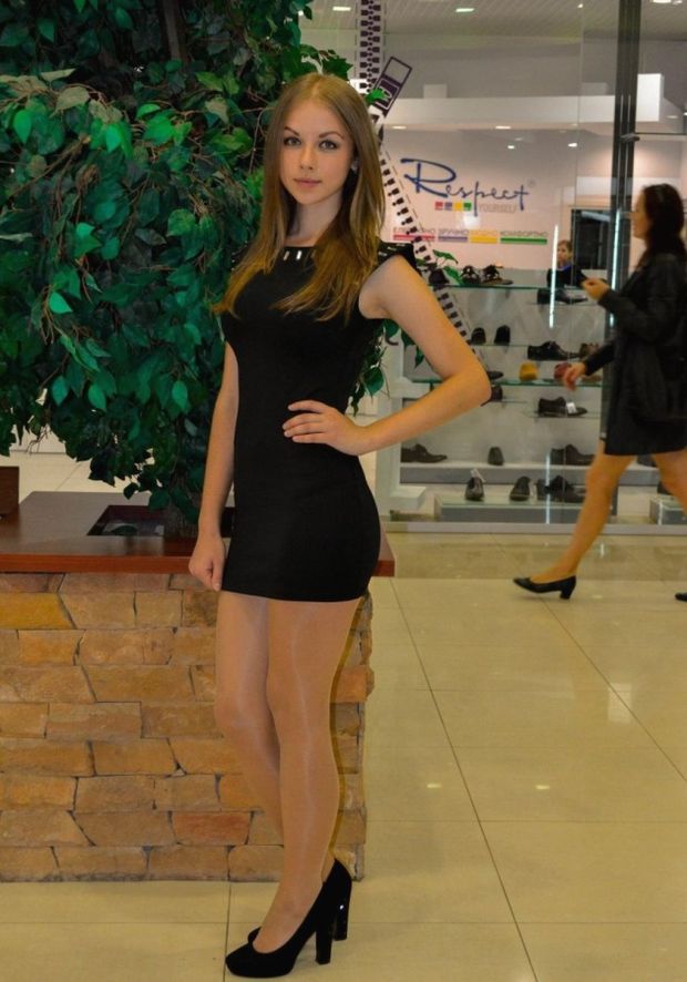Gorgeous babe