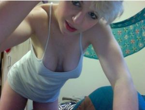 Sexhub - Babe trying To Seduced Her Boyfriend On Whatsapp For Sex Chat.