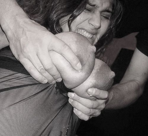 iinvitedyourwifeupforadrink:

Pleasure or pain for this dirty...