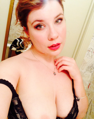 Amateur teen Mia selfie. Follow me to see more.