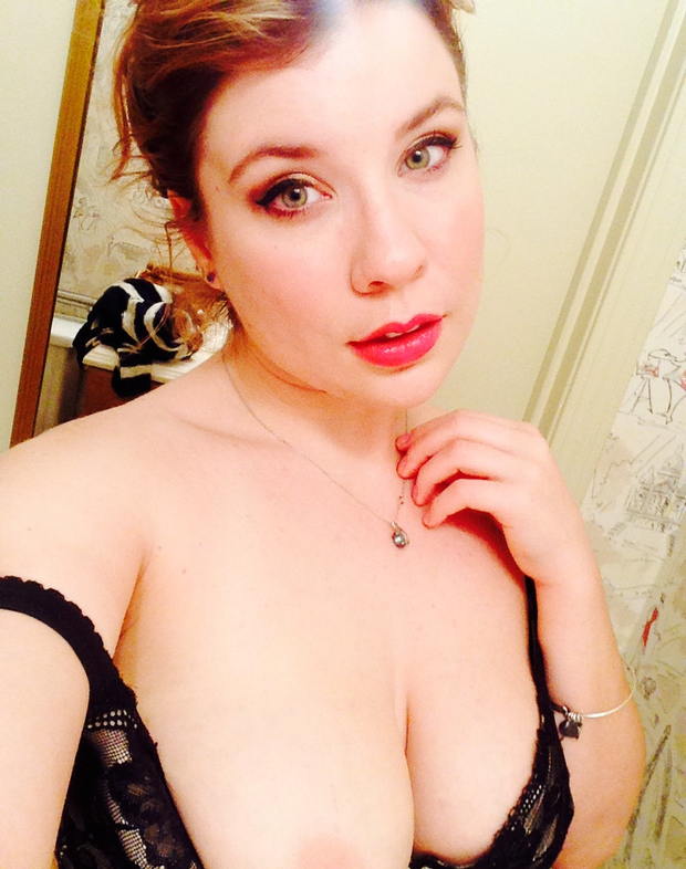 Amateur teen Mia selfie. Follow me to see more.