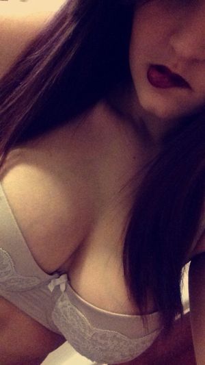 In love with this dark red lipstick...