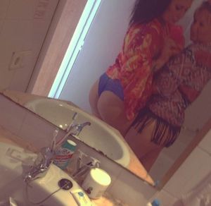 ukteenselfies: Some new pics from anon, keep them coming in...