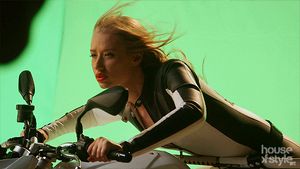 Iggy Azalea -6/90 -5'10''- 33-26-36''-32B-Bra -1454lbs -9.5-Shoe, Sydney Singer Babe, Wet Cunnilingus! -Yum! Yum!