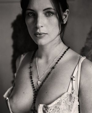 pensée pour peter (Model: Cecile / Photographer Martial Lenoir )