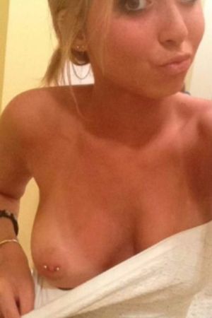 hot blonde nice tit