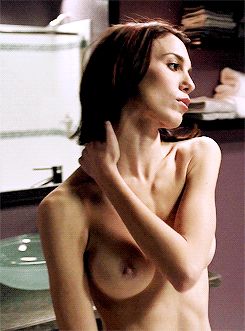 Christy Carlson Romano -3/84 -5'7''- 34-24-34''- 34C-Bra - 123lbs - 7.5-Shoe, Italian Dirty Wet Cunnilingus! -Yum! yum!