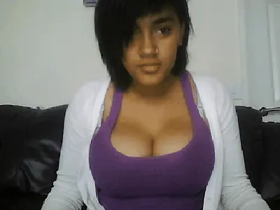 busty college babe shaking her tits