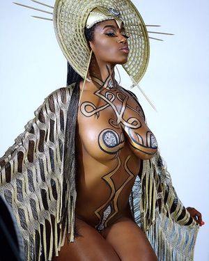 Ebony queen