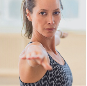 Admirable celebridad en este imagen