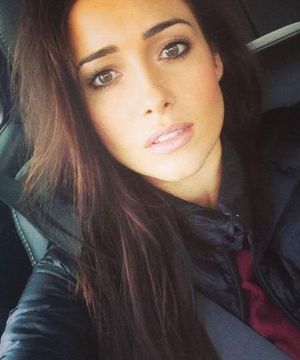 Victoria Moore -2/85 -5'5''- 34-23-35''-34D-Bra -110lbs - 7-Shoe, Essex Model, Sweet Cunnilingus!! - YUM!