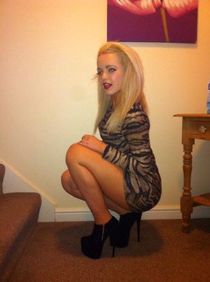 glasgaegurls: She needs something in that pretty mouth!