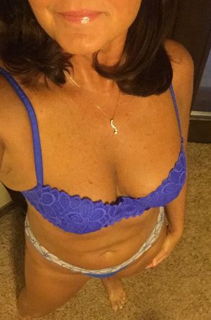 reblogged from cougarmilfmature4everybody.tumblr.com