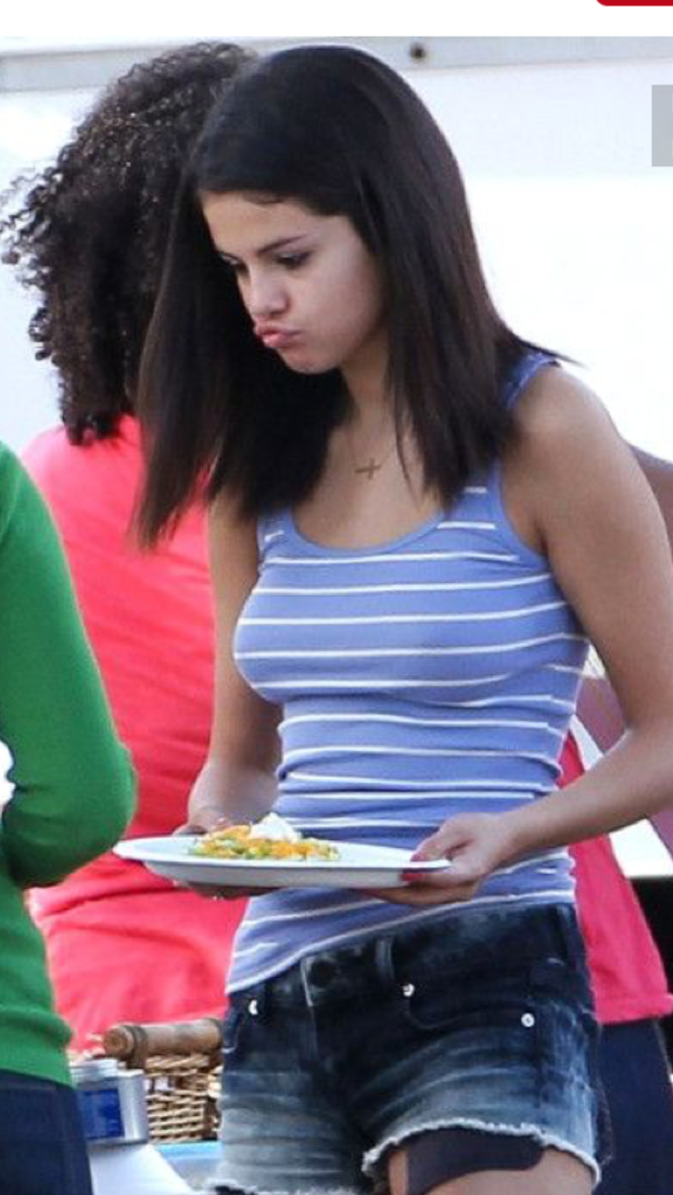 Braless Selena Gomez