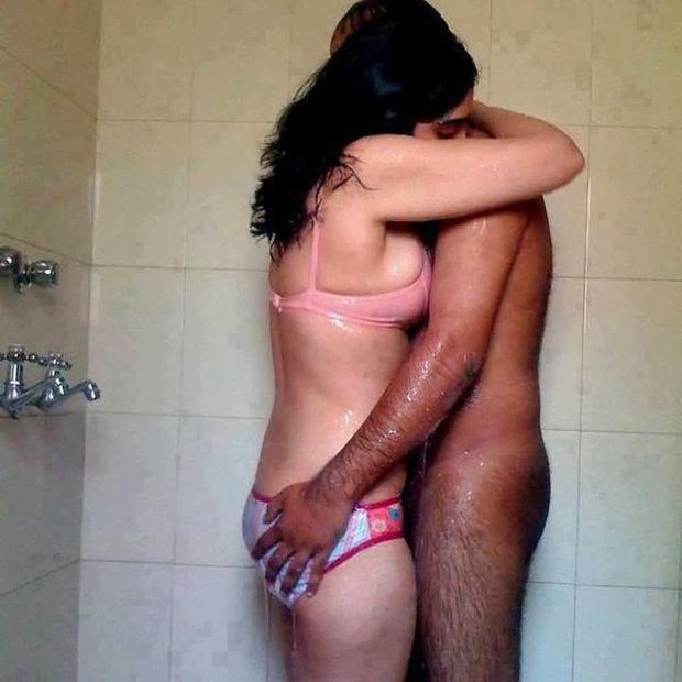 College Ke Bathroom Mein Bhabhi Ko Choda hindi sex story