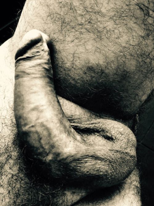 Nude guy's sex
