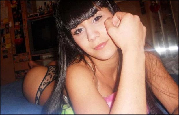 hermosa morocha que me cojeria!!