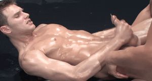 omg-only: Cumming everywhere!