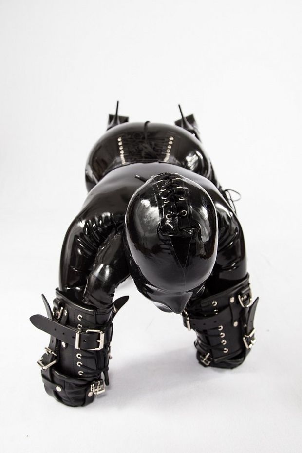 Latex bitchsuit