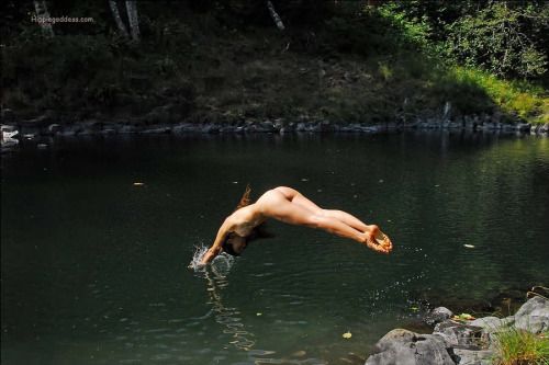 nude