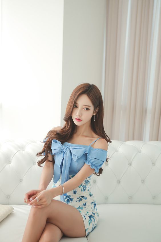 Perfect asian model teen