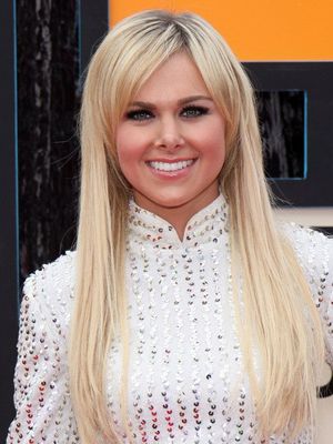 Laura Bell Bundy -4/81 -5'5''- 34-24-34''-34B-Bra -119lbs -7.5-Shoe, Beautiful, Country Cunnilingus! -Yum! Yum!