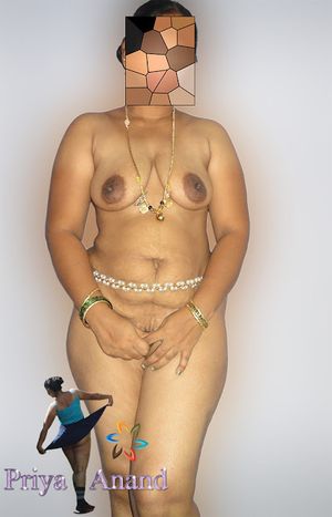 indian aunty nude pussy show