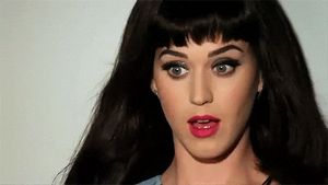 Katy Perry -10/84 -5'8''- Pretty Smile....Kiss! Kiss!