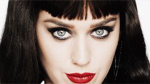 Katy Perry -10/84 -5'8''- 2016 Commercial.....Deep Kissing....YUM!